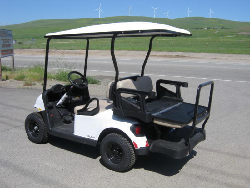 2023 E-Z-GO Valor® EX1 Gas - Image 4